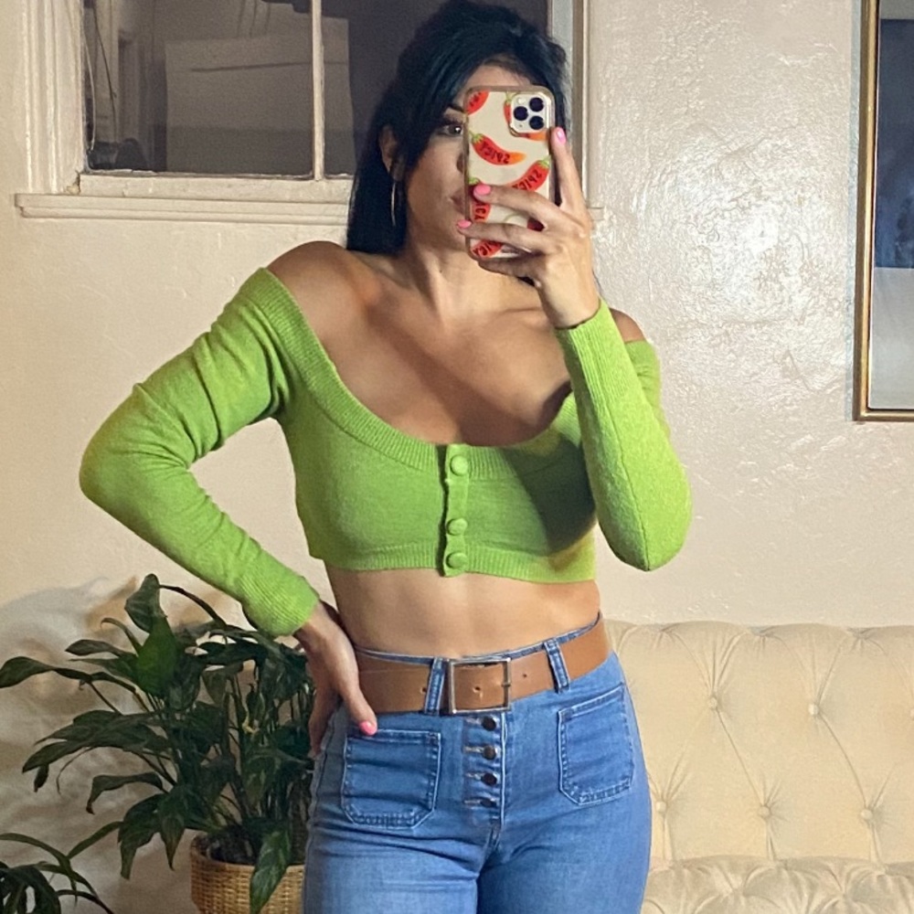 Green crop top